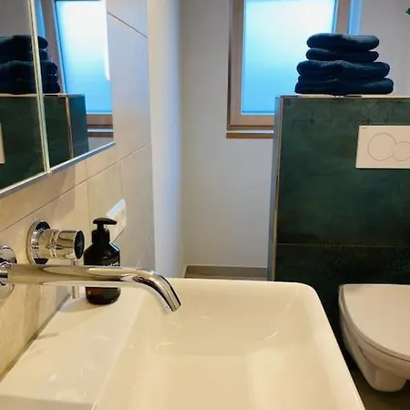 Helle Ferienwohnung Zum Relaxen *